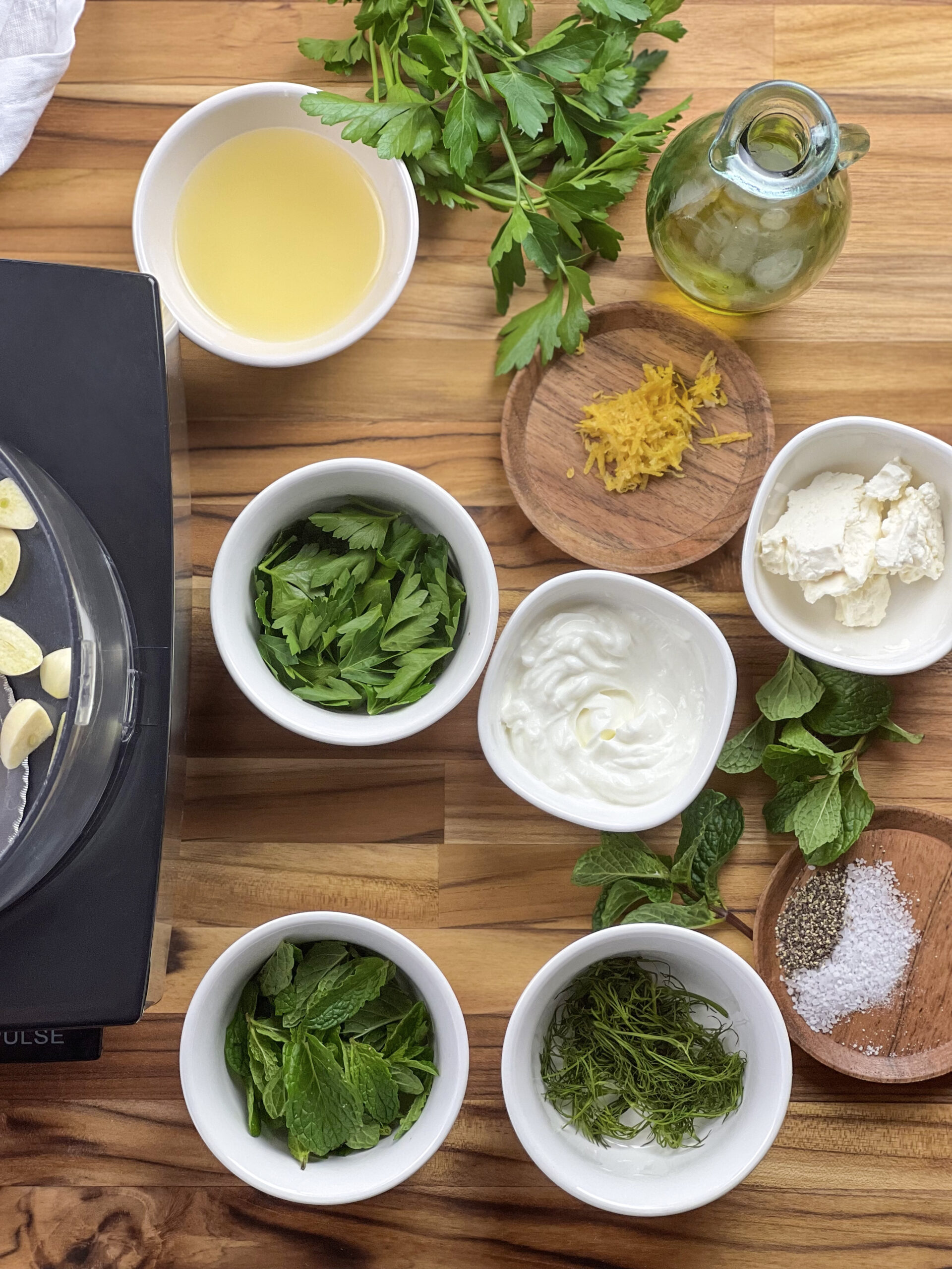 Adaptable Creamy Green Goddess Dressing with Herbs for Every Dish You Prepare