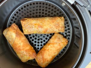 "Cooking Eggs in an Air Fryer: An In-Depth Manual"