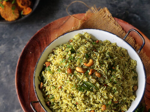 Coriander Poha: An Authentic Indian Recipe Featuring Kothimeera