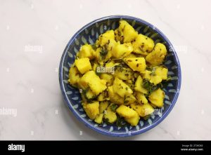 How to Prepare Bedmi Puri: An Illustrated Recipe Guide