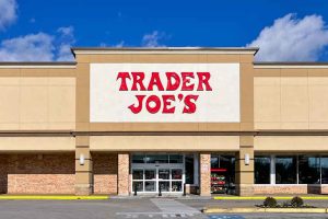 14 Best New Summer Groceries Hitting Shelves at Trader Joeâs, According to Employees