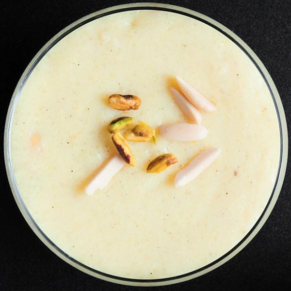 How to Prepare Phirni: A Classic Rice Pudding Recipe