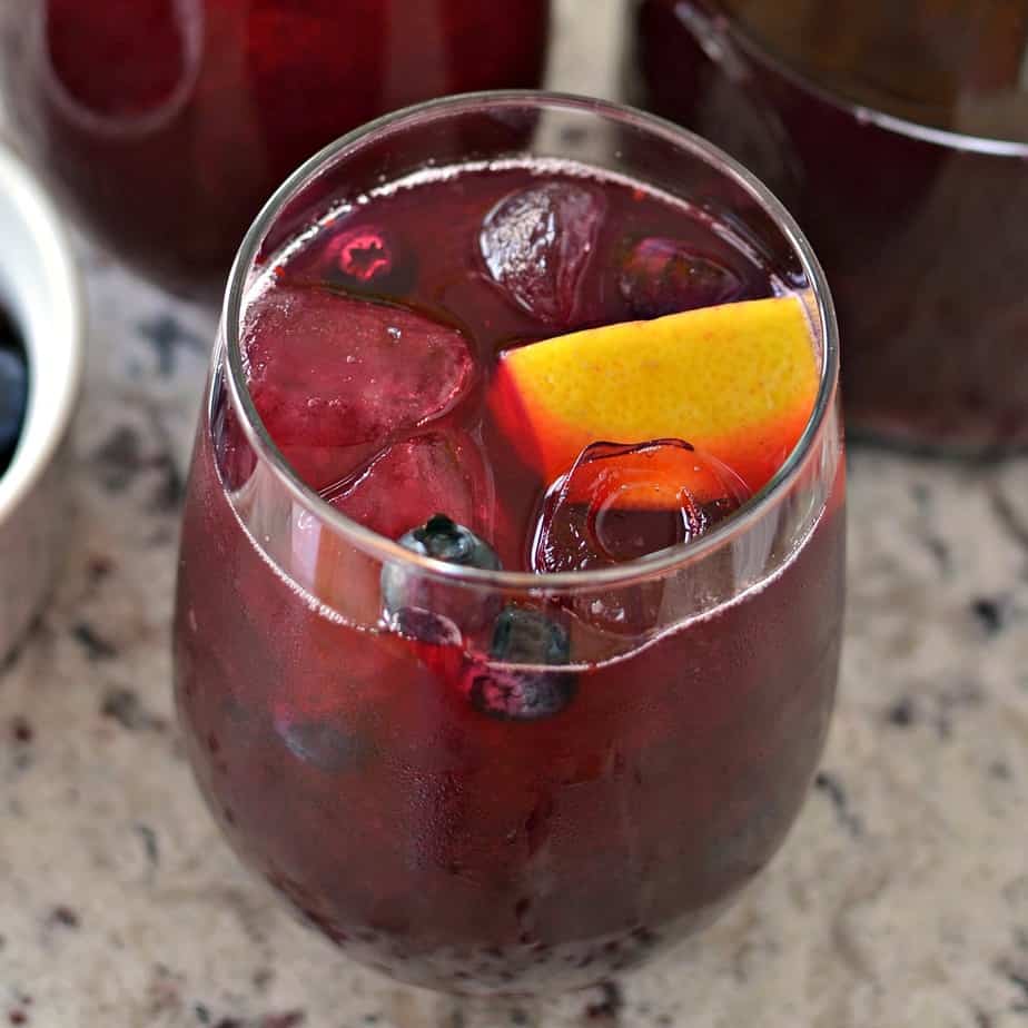 Revitalizing Non-Alcoholic Lemon Blueberry Drink