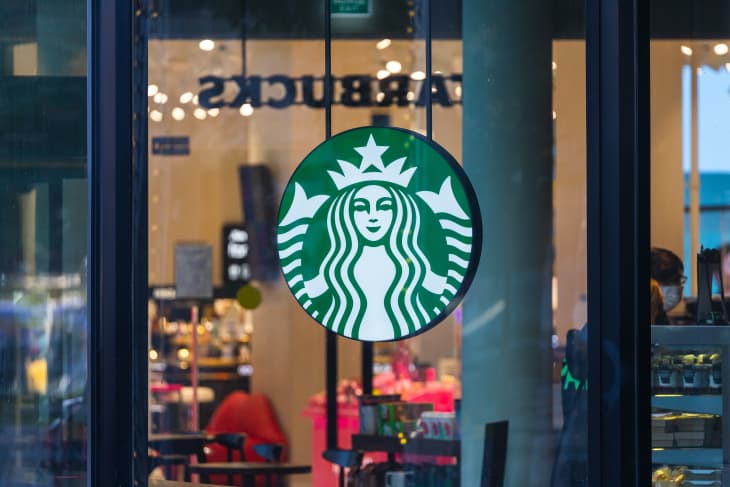 Starbucks Just Released the Most âJoyfulâ Disney World Mugs