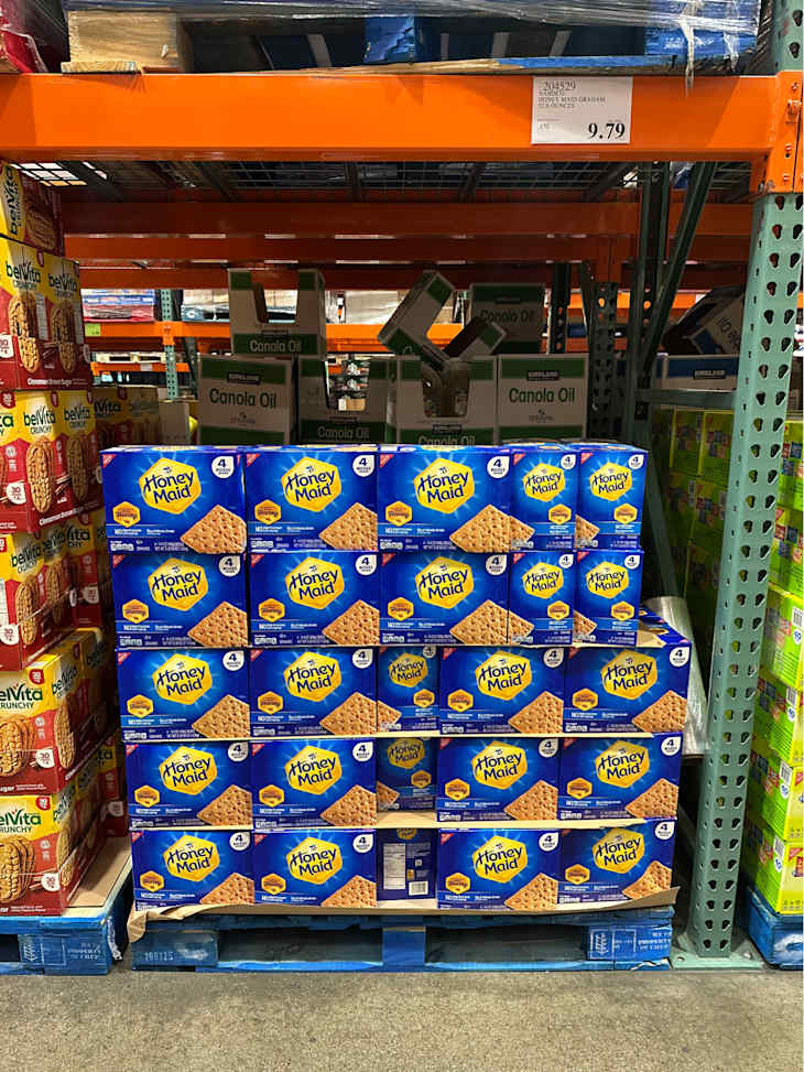 Honey Maid Graham Crackers in Costco.