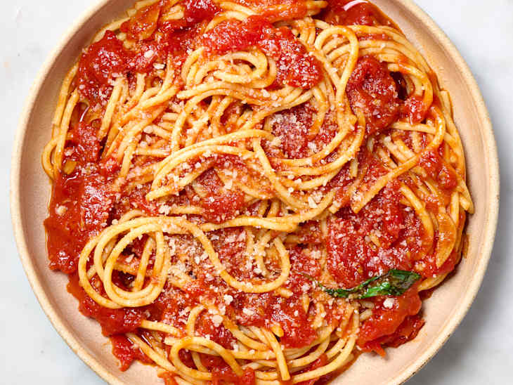 The New Jarred Pasta Sauce That Rivals the Sunday Sauce I Grew Up Eating (Itâs Better Than Raoâs!)