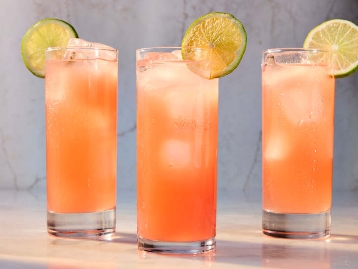 This 2-Ingredient Cocktail Is My Favorite Way to Sip Vodka
