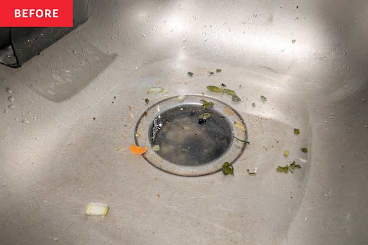 This Tiny $1 âMagic in a Bagâ Instantly Fixed My Super Stinky (and Clogged!) Sink Drain