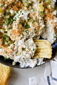 Four-Ingredient Dill Pickle Dip: An Easy and Fast Recipe