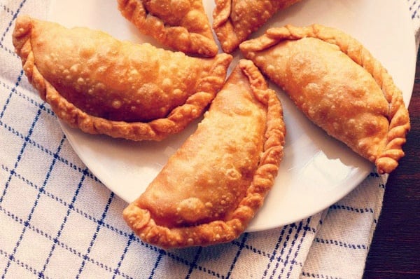How to Prepare Gujiya: A Comprehensive Guide