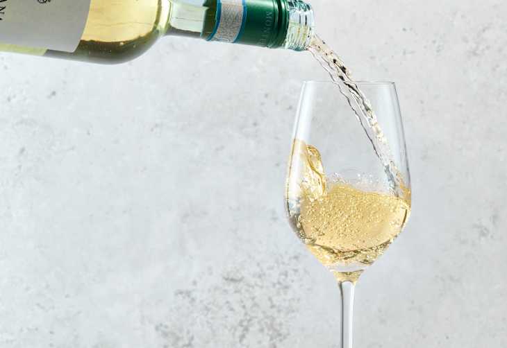 I Always Add THIS to White Wine for the Perfect Summer Drink