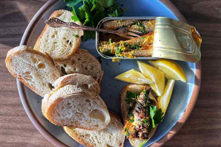 Smoked Small Sardines in Extra Virgin Olive Oil by Jose Gourmet.