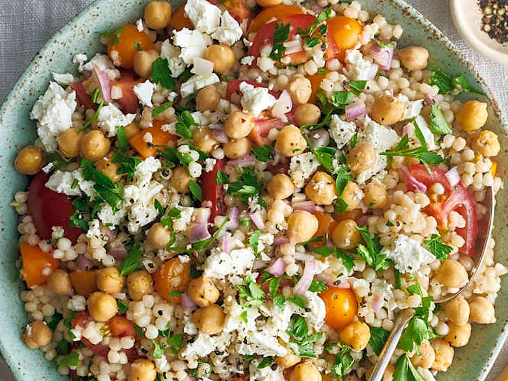 I Compared Prices for a Week of Meal Kits Versus Groceries â And One Saved Me $30 (I Was Shocked!)