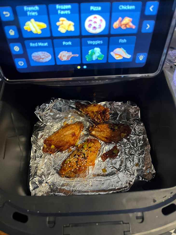 Kalorik Air Fryer VIVID TOUCH Series 7 Quart Capacity with High-Resolution Touchscreen 200 Cooking Presets in 12 Food Categories with View Window, 1500-Watts, Stainless Steel