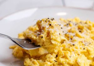 I Tried Jennifer Garnerâs Favorite Way to Eat Scrambled Eggs