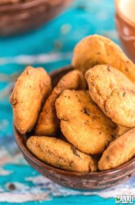 Methi Mathri: Crunchy Snacks Flavored with Spiced Fenugreek