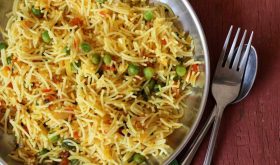 Recipe for Masala Sevai with Instant Rice Noodles