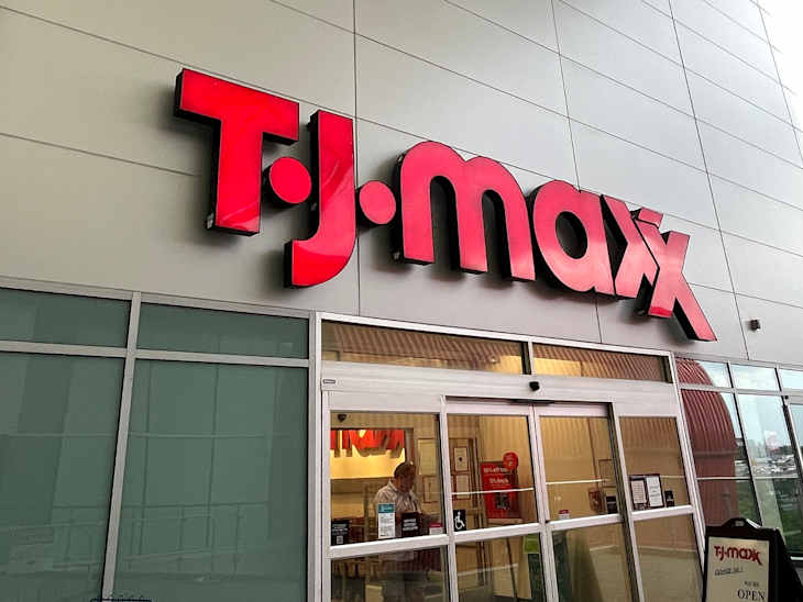 Shoppers Are Flocking to T.J. Maxx to Find These Adorable "Olivecore" Cups