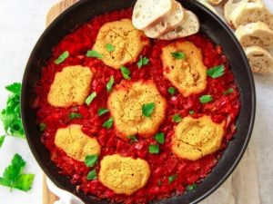 Sweet Potato Shakshuka: A Wholesome Variation on the Traditional Recipe