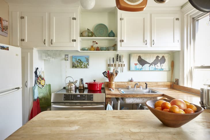 The âGorgeousâ New Le Creuset Set Shoppers Canât Stop Raving About Is on Sale