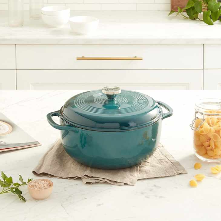 Lodge 6 Quart Enameled Cast Iron Dutch Oven