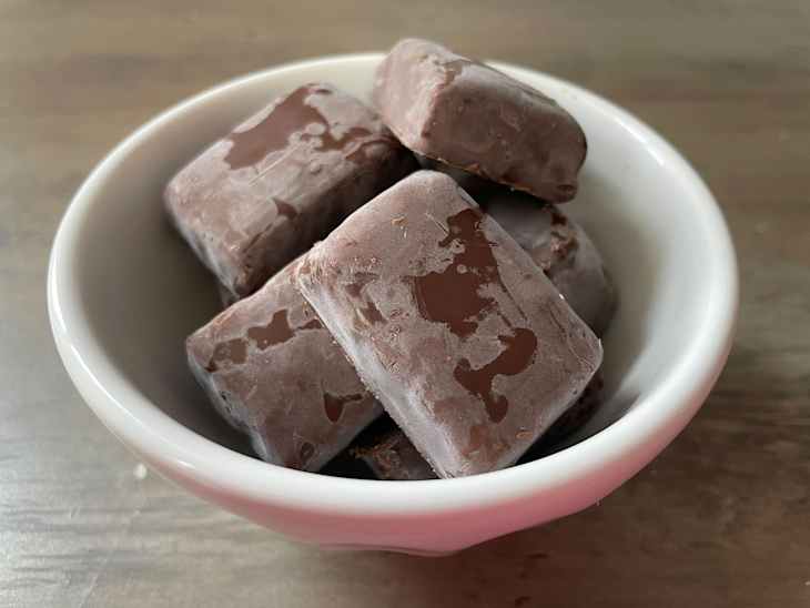 This Candy Bar Is So Good, My Sister Started Buying It in Bulk After One Bite (Plus, Itâs On Sale for Prime Day!)