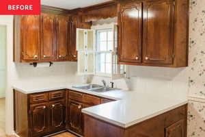 This Kitchen Makeoverâs Wallpaper Made Me Do a Double Take (I Thought It Was Tile!)
