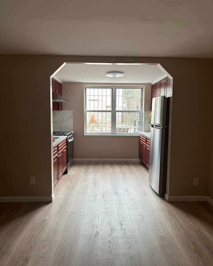 Kitchen before renovation.