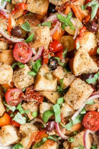 Tuscan Salad with Bread (Panzanella)