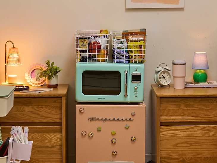 10 Dorm Fridges That Are the Right Fit for Small Spaces