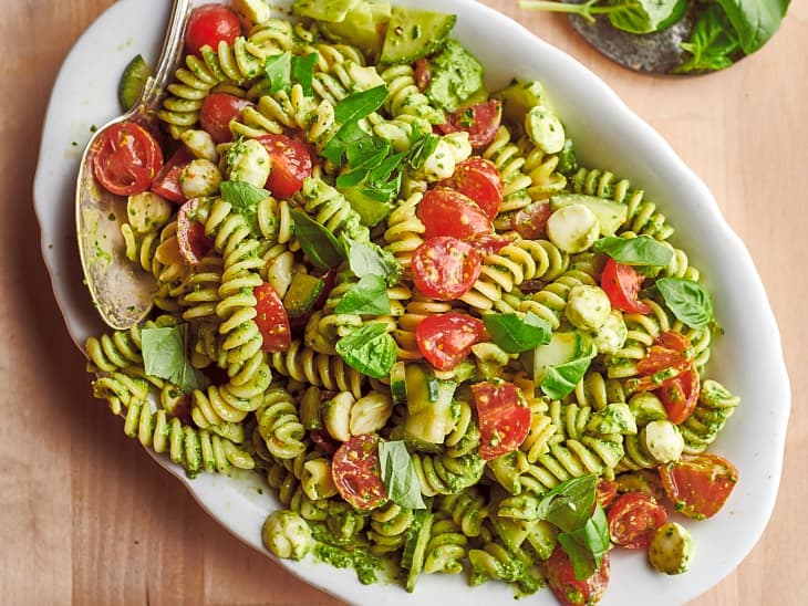 25+ Delicious Ways to Use a Bunch of Basil