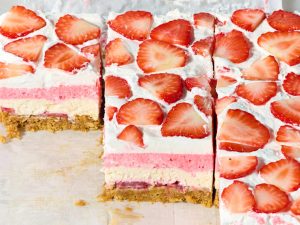40 Unbelievably Easy Fruit Desserts for Every Season