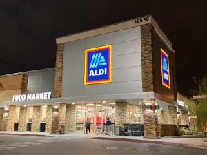 6 Aldi âLittle Luxuriesâ Iâm Picking Up Before the End of Summer (Theyâre All $3 or Less!)