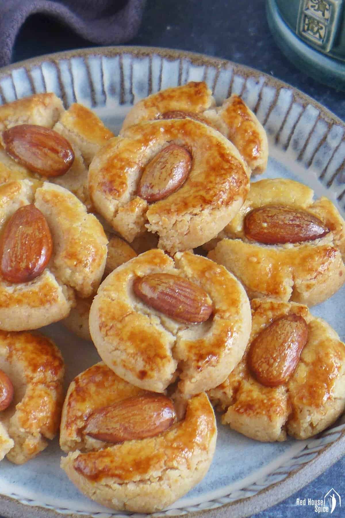 A Manual for Preparing Almond Cookies