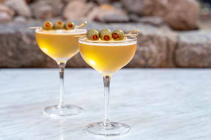 Dolly Partonâs âDirt Road"Cocktail Is So Good, I'm Making It Every Weekend