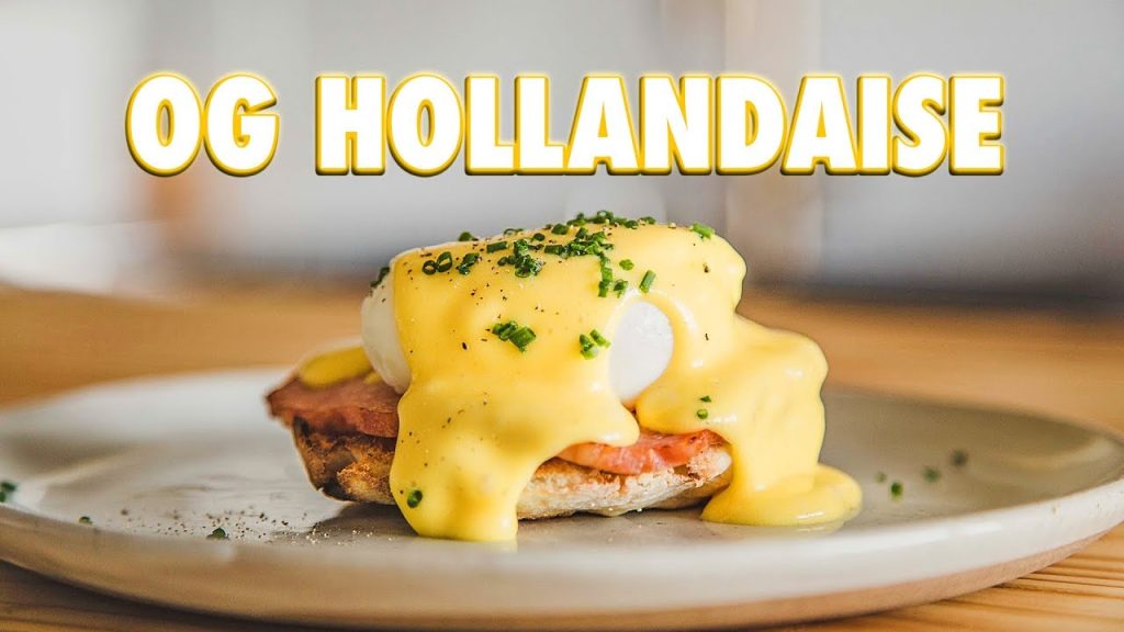 Eggs Florentine: A Traditional Recipe of Poached Eggs, Spinach, and Hollandaise Sauce