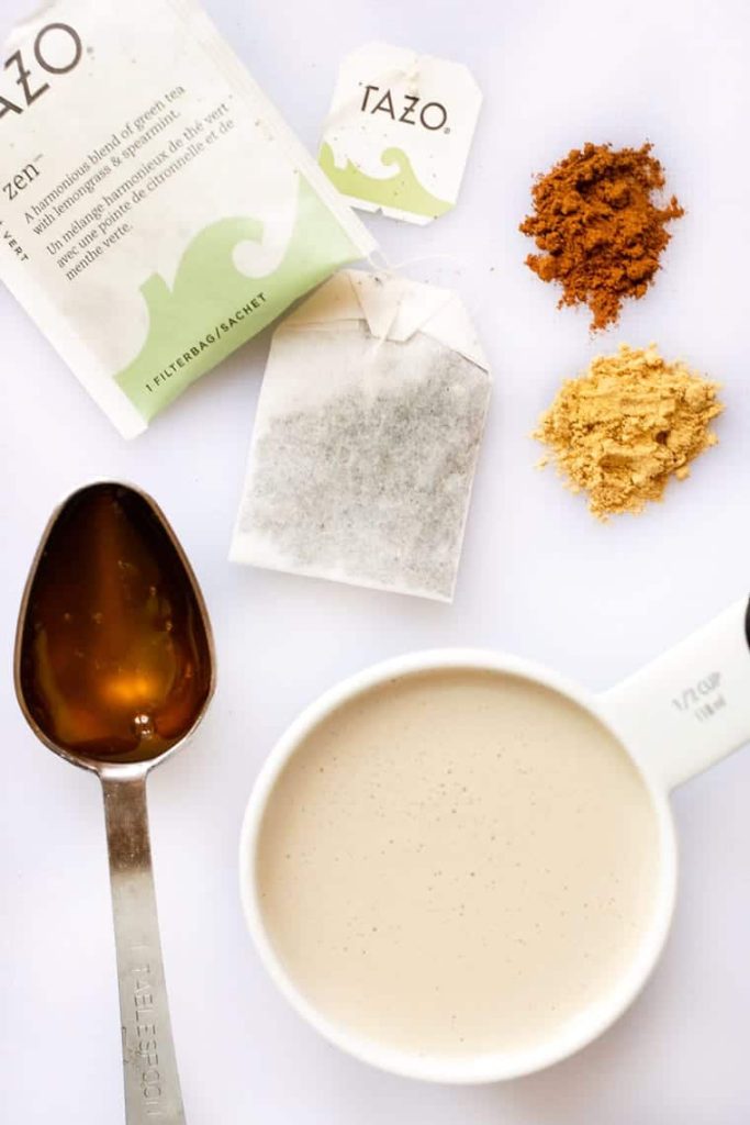 How to Prepare an Iced Matcha Latte: A Comprehensive Guide