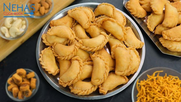 How to Prepare Gujiya: A Detailed Recipe Guide