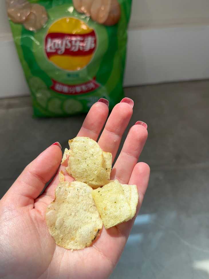 Lay's Cucumber Potato Chips, 2.46oz