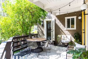 My Neighborâs $3 Mosquito Repellent Trick Is So Smart (and Effective!)