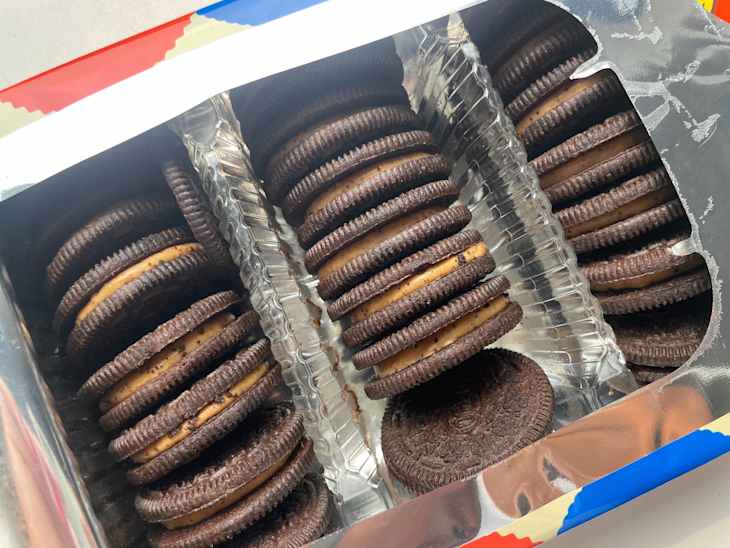 Reese's oreo cookies in package.
