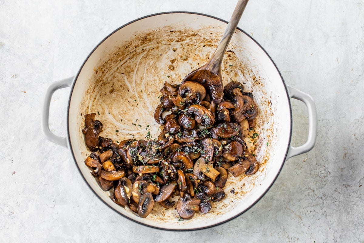 Sautéed Spinach and Mushrooms in Garlic Butter