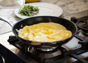 Save $90 on This Beloved Le Creuset Frying Pan Set (Itâs on Clearance Sale!)