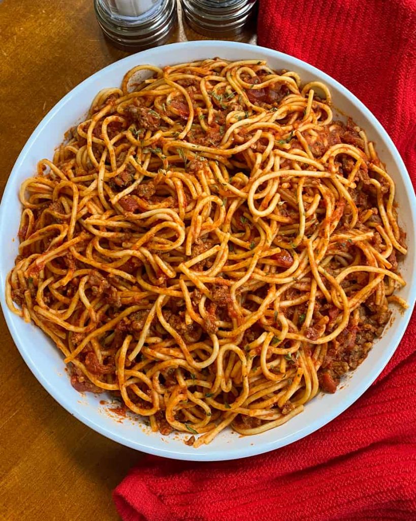 Simple and Fast Spaghetti Recipe with an Instant Pot