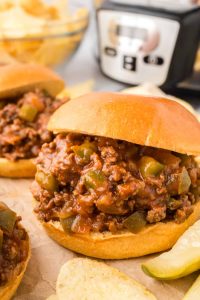 Simple Slow Cooker Sloppy Joe Recipe for Effortless Meal Prep