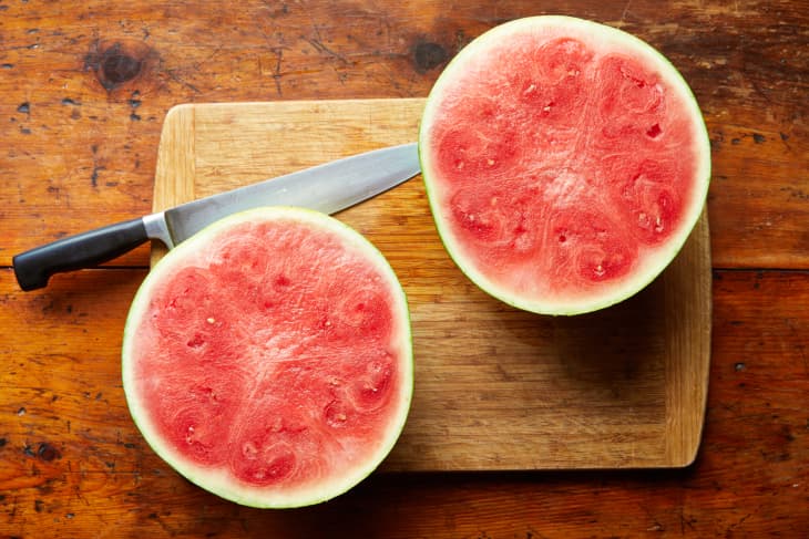 Why This Brilliant âTwo Fingerâ Farmer Rule for Picking Out a Juicy Watermelon Has a 100% Success Rate