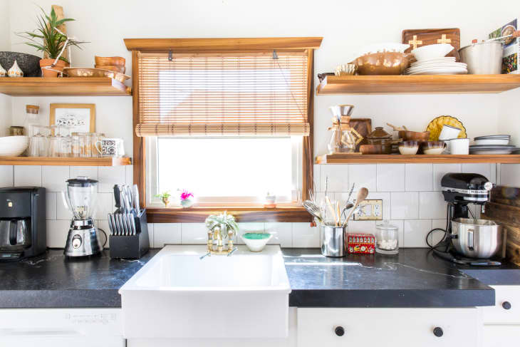 10 Kitchen Items That âStill Work Like a Dreamâ After Using Them Every Day for Decades, According to Home Cooks