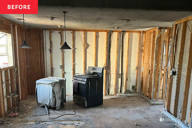 Before & After: After a Devastating Fire, This âOutdatedâ Kitchen Got the Dreamiest Coastal Makeover