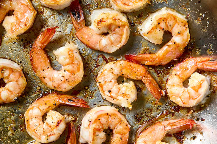 I Asked My Grocery Store Fishmonger What to Look for When Buying Frozen Shrimp â These Are the 2 Things Everyone Should Know