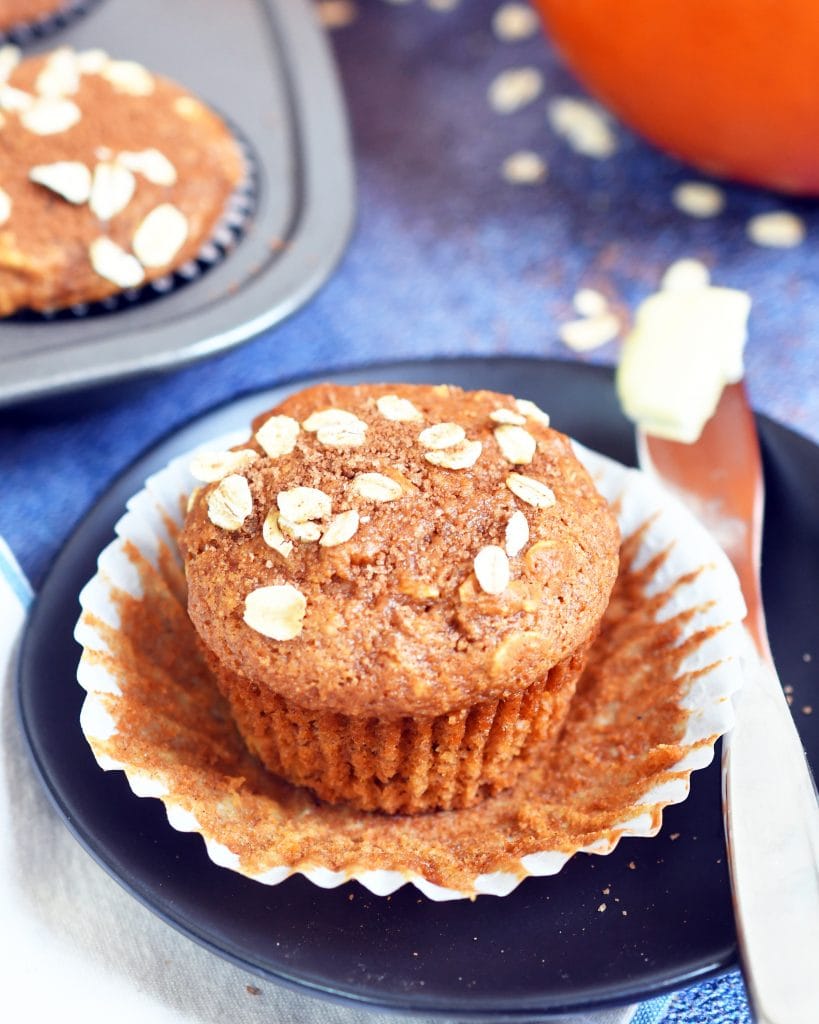 Pumpkin-Flavored Oatmeal Muffins